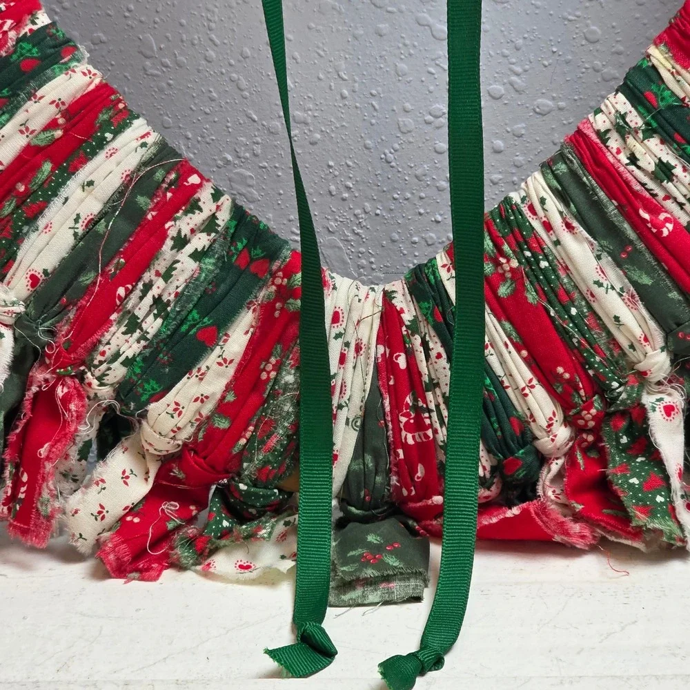 Handmade Heart Wreath‎ Christmas Fabric Tie Red Green Cream Santa Bow Farmhouse